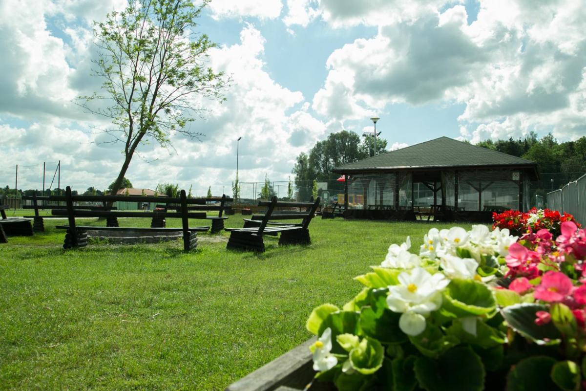 Camping Oaza Błonie Kórnik Domki Standard Plus - 3 pokoje Zewnętrze zdjęcie