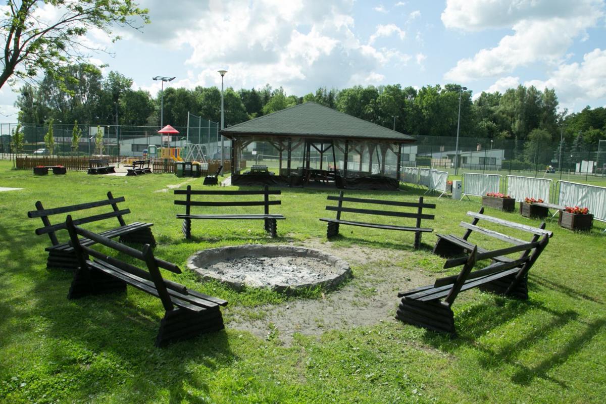 Camping Oaza Błonie Kórnik Domki Standard Plus - 3 pokoje Zewnętrze zdjęcie