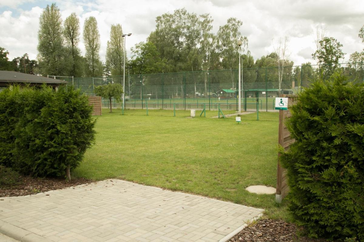 Camping Oaza Błonie Kórnik Domki Standard Plus - 3 pokoje Zewnętrze zdjęcie
